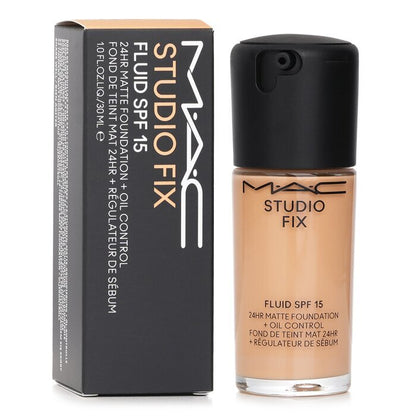 MAC Studio Fix Fluid Foundation SPF 15 -  NC18 30ml